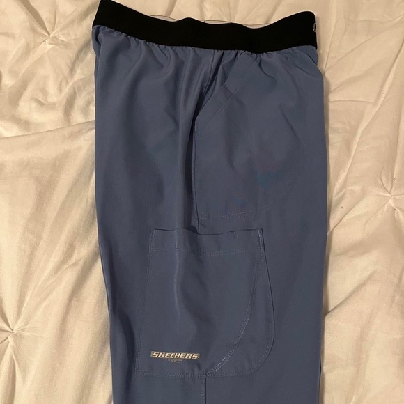 Skechers Scrub pants, color Ciel Blue. Size XS. - Picture 2 of 3